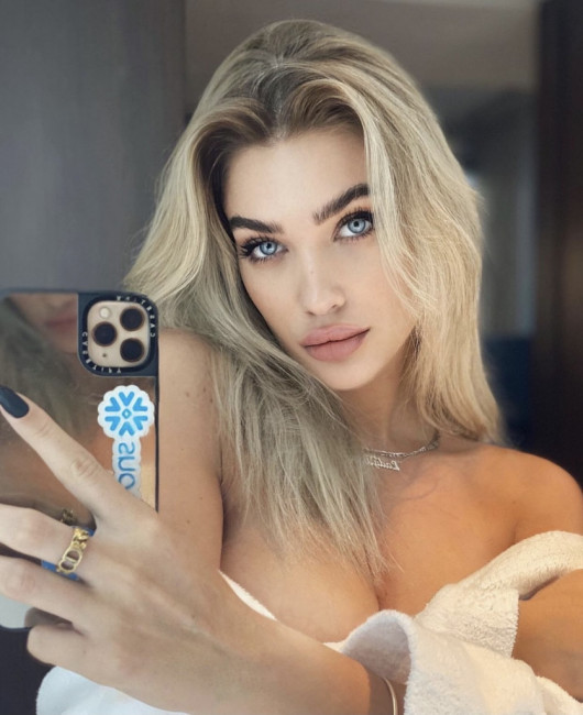 Luxury escort Dubai