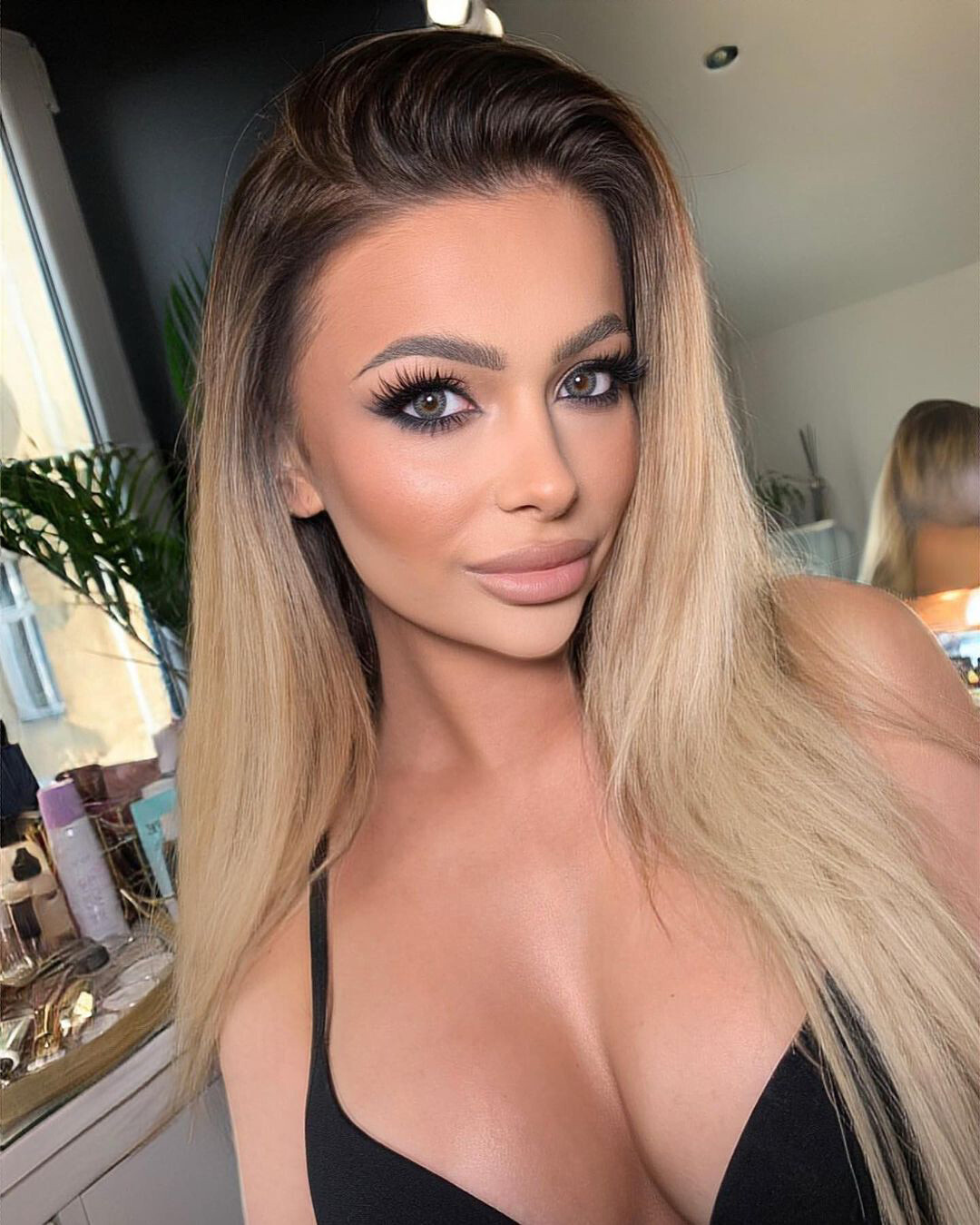 Luxury escort Dubai
