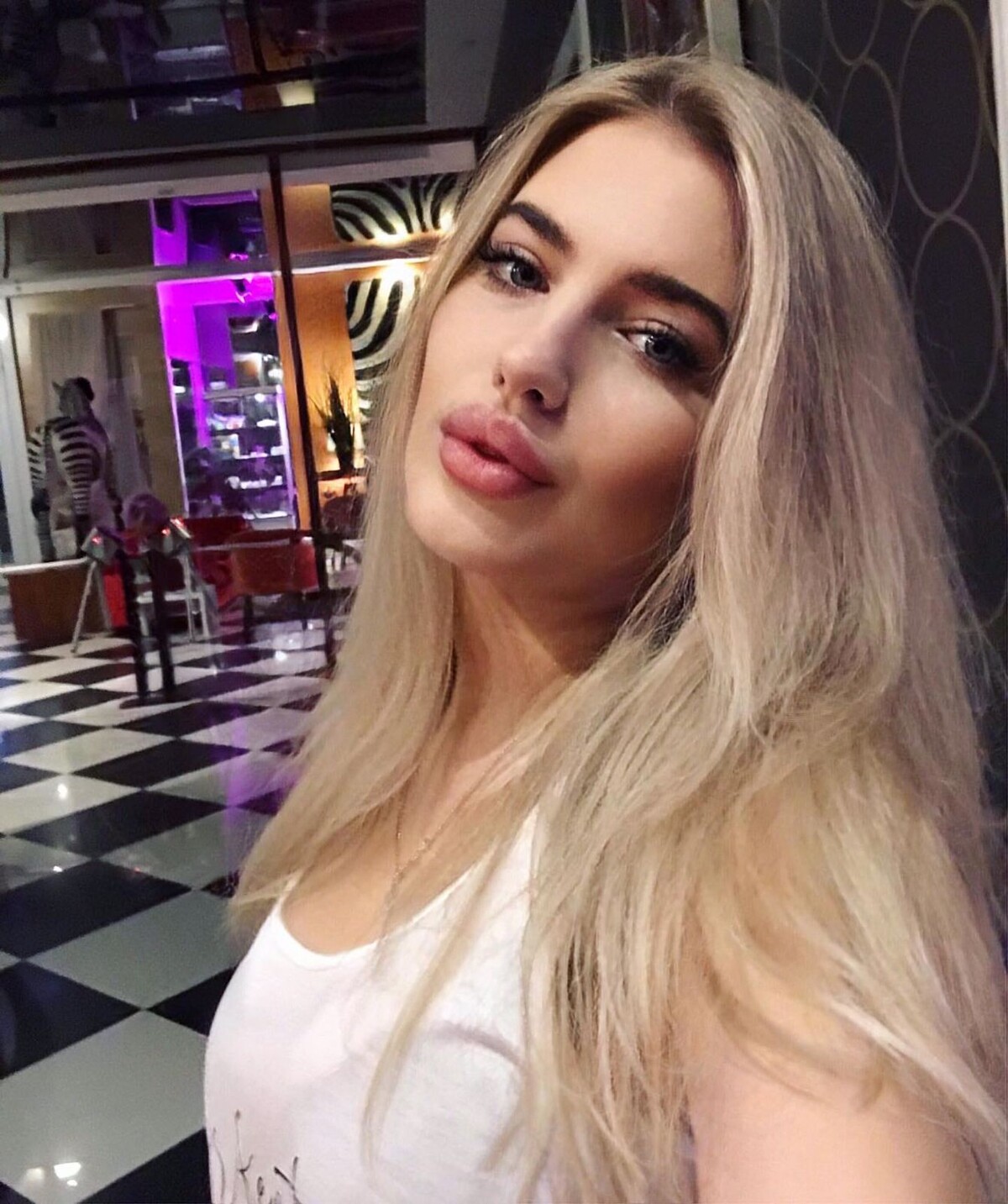 Luxury escort Dubai